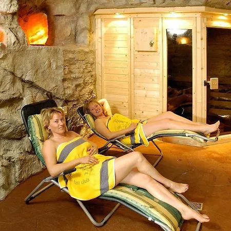 Appart Julia Aparthotel 3*